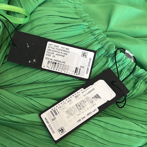 Gianni Bini Sophie Plisse Halter Neck Sheath Dress - Picture 16 of 16